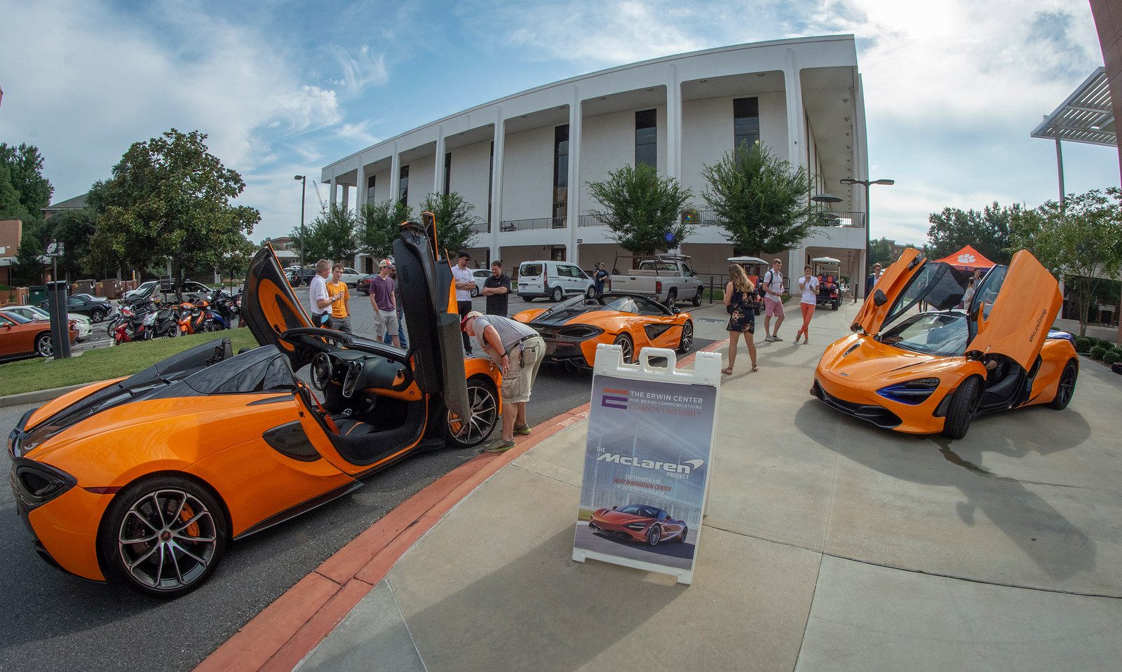 McLaren-Three-cars-on-display.jpg