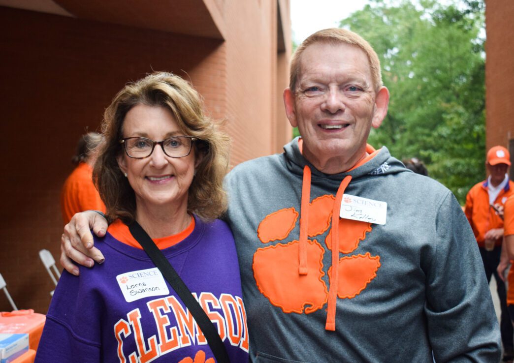 Jim Kelley (right) is a 1974 graduate of zoology.