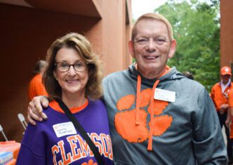 Jim Kelley (right) is a 1974 graduate of zoology.