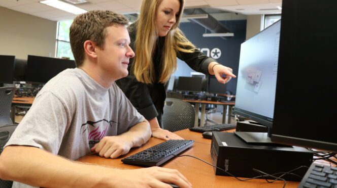 Students get hands-on in the Sonoco Institute's Esko packaging supply chain computer lab