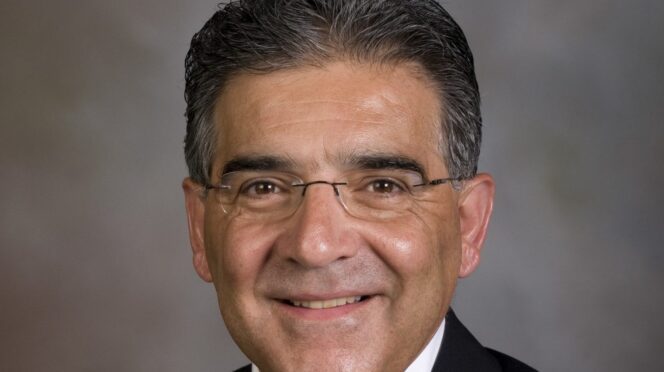 Jesus M de la Garza