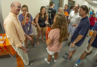 Students moving in to campus