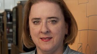 Elaine Ostrander headshot
