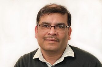 Sumanta Tewari physics prof