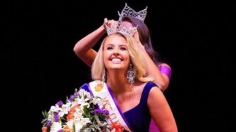Photo of Mattie Lee being crowned Miss Clemson University