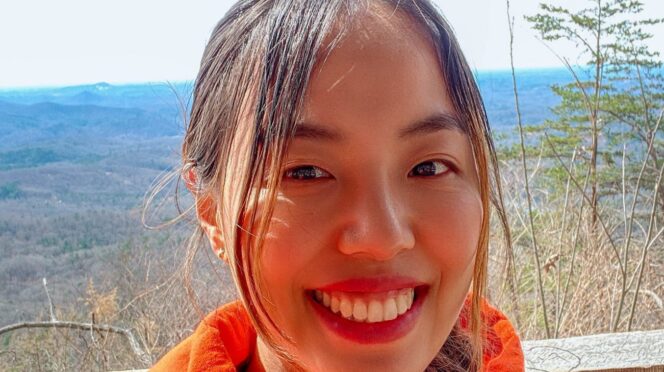 Head shot of Yuqing “Iris” Hang