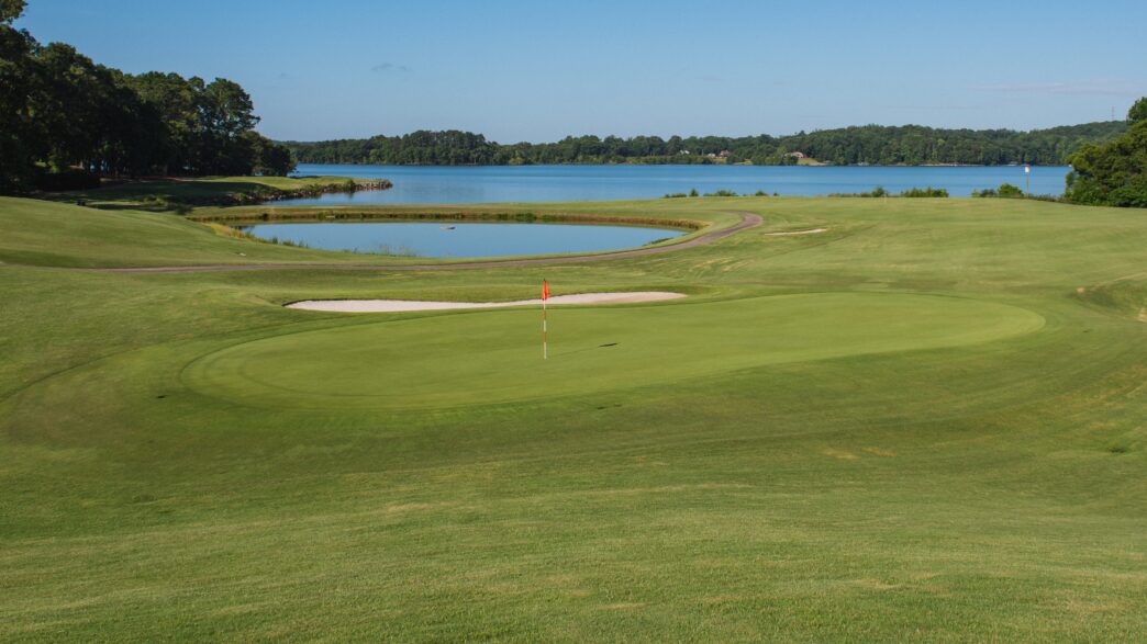 The 18th hole at Walker Golf Course