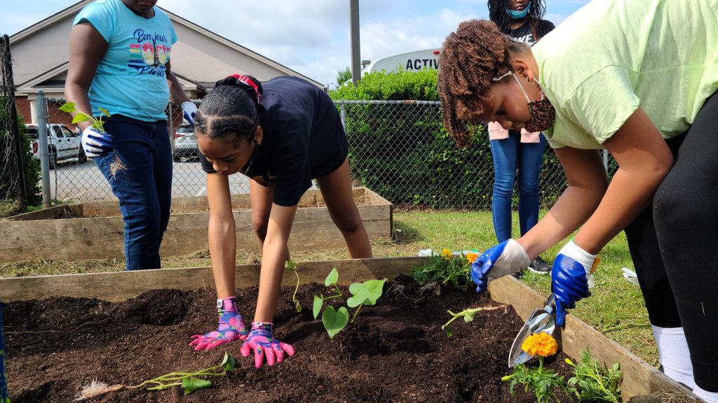 New community-based program helps foster STEM identity in Black youth ...