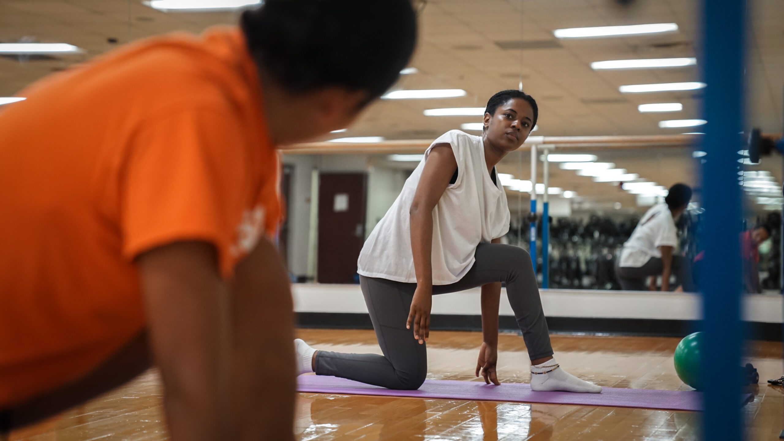 Students enjoy a Barre workout in Swann Fitness Center