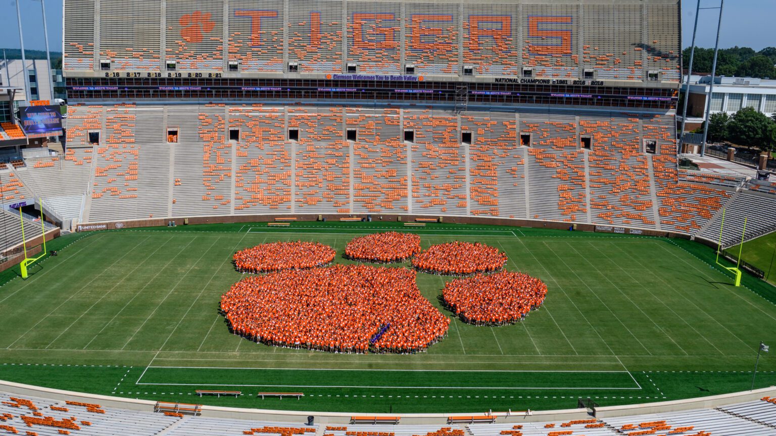 Clemson launches Power of the Paw survey to measure student experiences