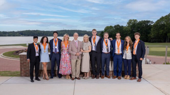 Pictured left to right: Ammi Zimmerman, Sophia Manov, Parker Le, Cat Iveson, Tom '65 and Karen Chapman, Will McKinney, Josh Goldston, Sammy Gress, Kellan Fenegan and Alex Sauer.