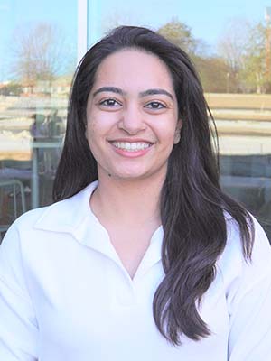 Honors Action Scholar Alayna Khoja