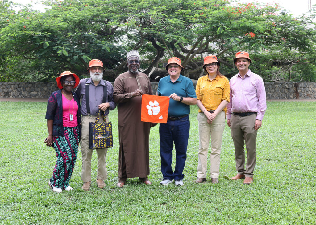The Tiger Rag travels to Nigeria for the launch of the Banana Vegetative Starts project. Pictured are, from left: Delphine Amah, IITA; Jeffrey Adelberg, Clemson; Thairou Abdoulaye Tahirou, IITA; and Lance Beecher, Gaudy Mayela Ortiz Rivera and Jagger Harvey, Clemson. (Photo by IITA)